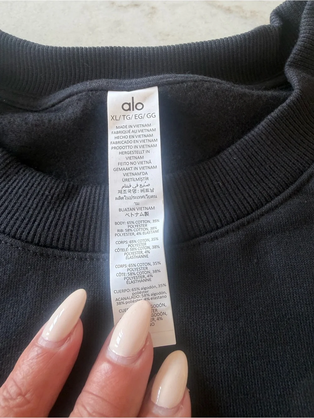 ALO Yoga Black Logo accolade Crewneck Sweatshirt! New ! XL